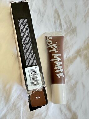 Fenty Beauty Soft Matte foundation Product — Rich Brown (490)